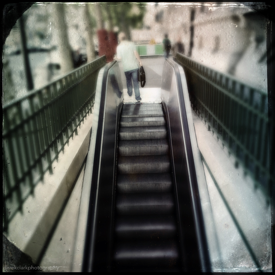 009-DerekClarkPhoto-Paris_France_iPhone.jpg