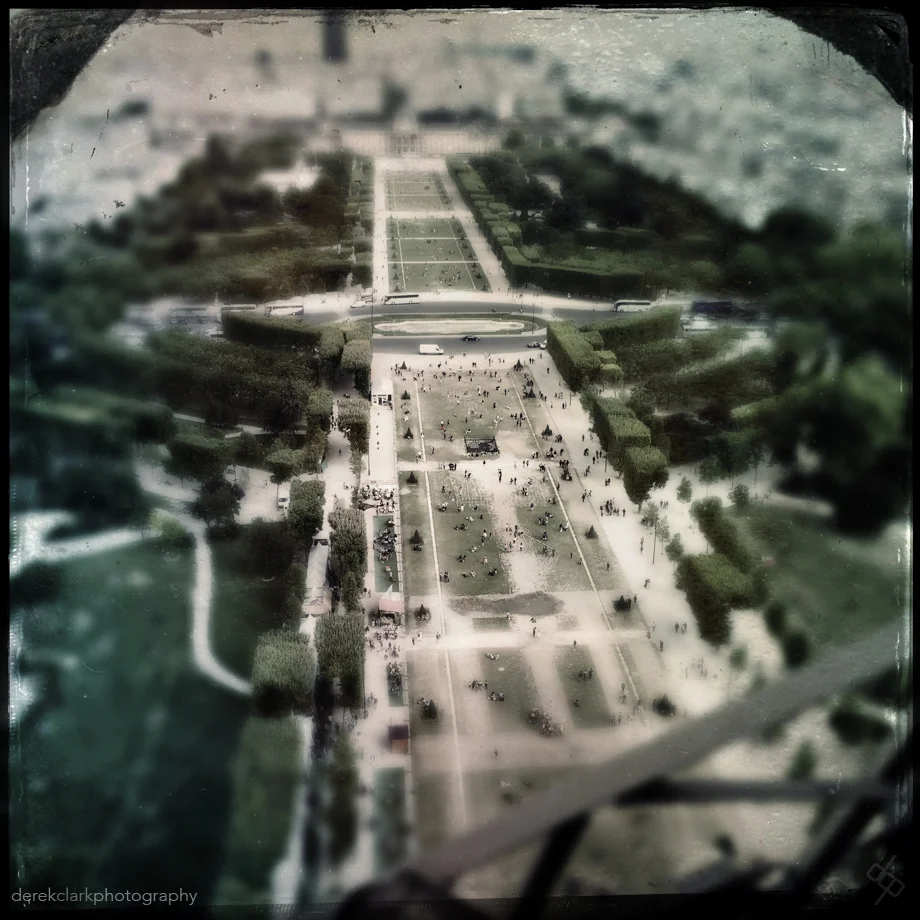 012-DerekClarkPhoto-Paris_France_iPhone.jpg