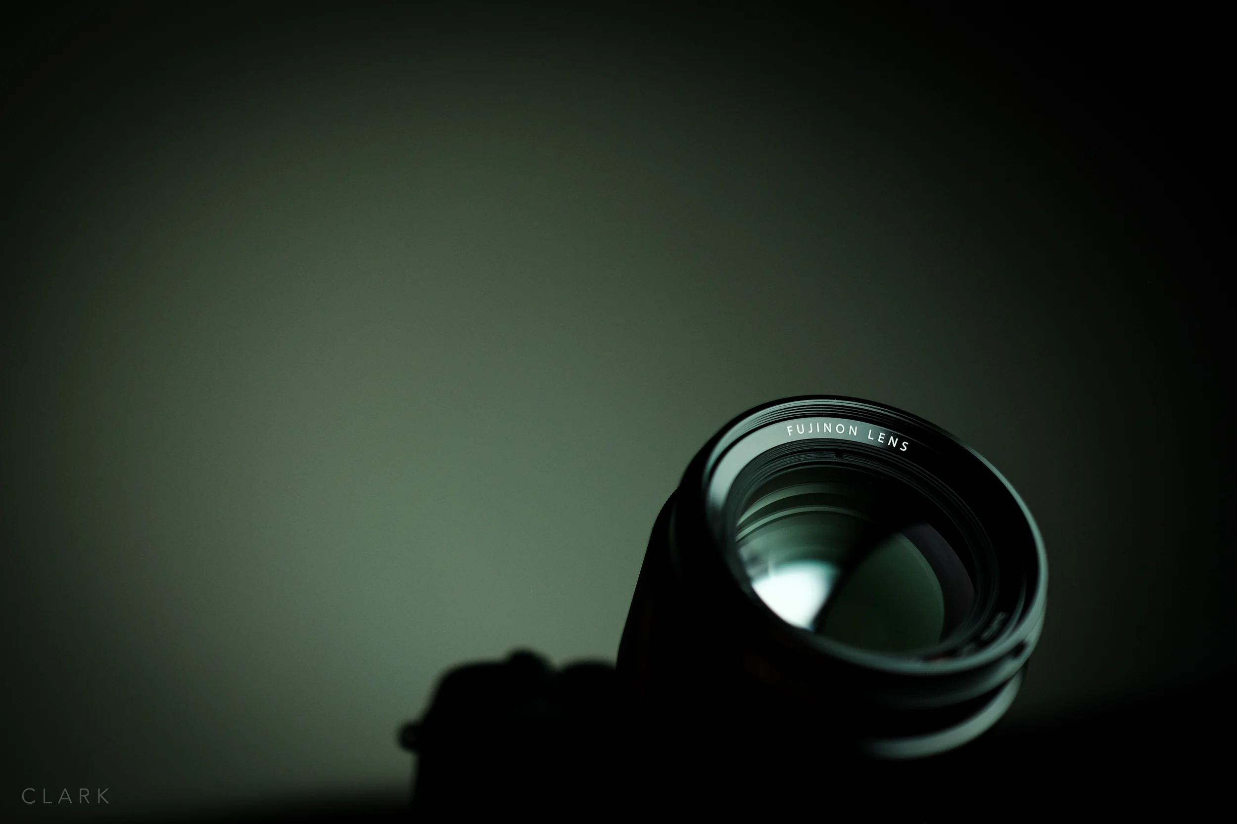 002_DerekClarkPhoto-HireMe.jpg
