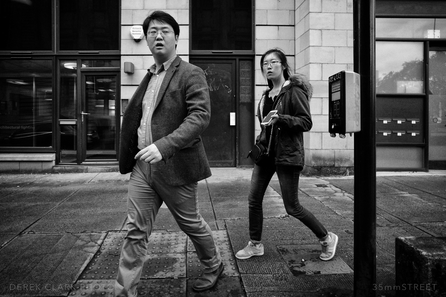 007_35mmStreet-Glasgow-Fuji_X70.jpg