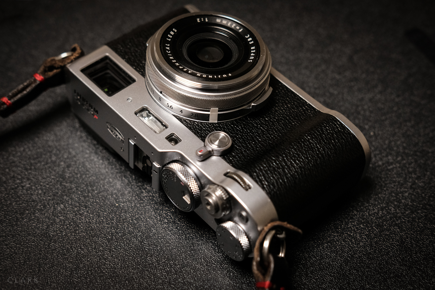 vrijgesteld Spanje Analist Fujifilm X100F: Auto Detect WCL & TCL Lenses — Derek Clark Photography