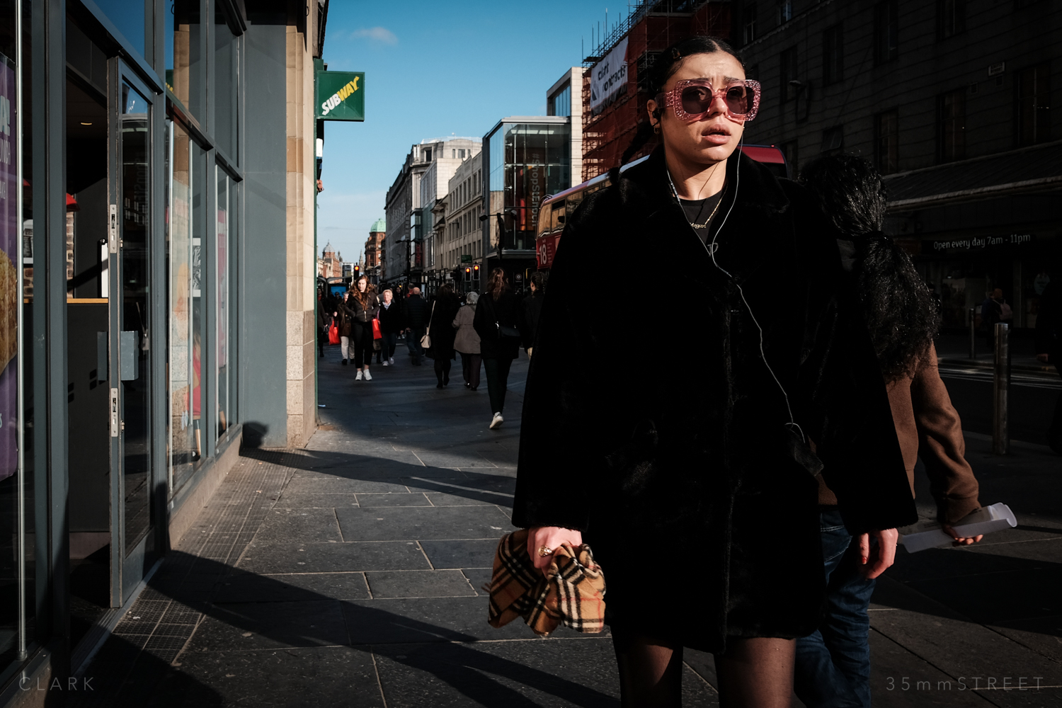 043_35mmStreet-Glasgow-28.03.19.jpg