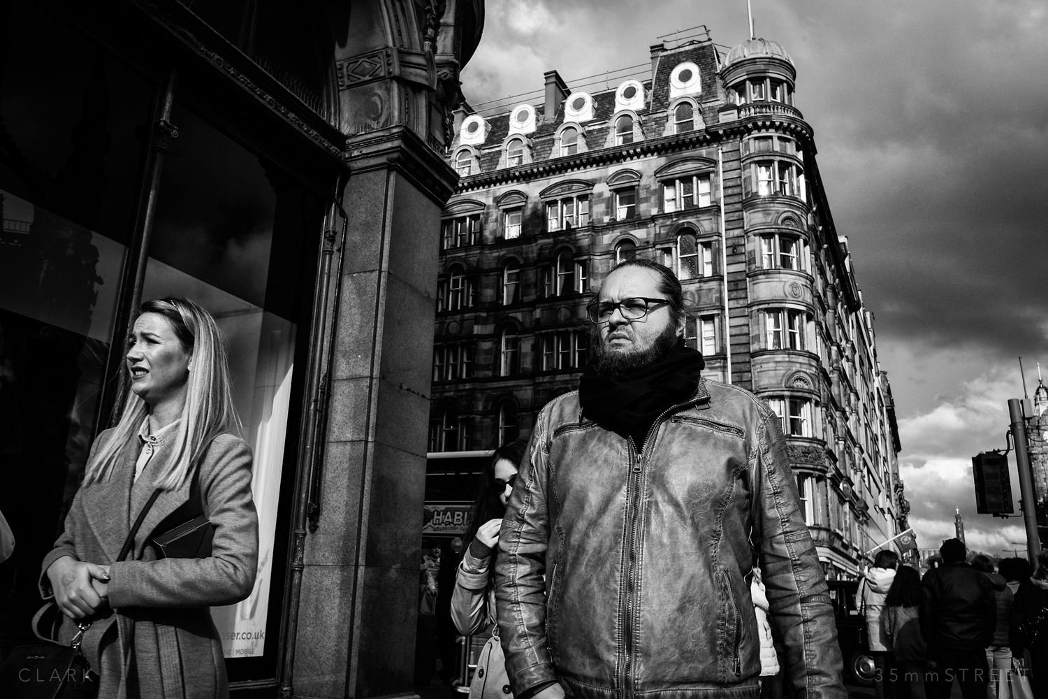 027_35mmStreet-Edinburgh-Street-Photography-20190404.jpg