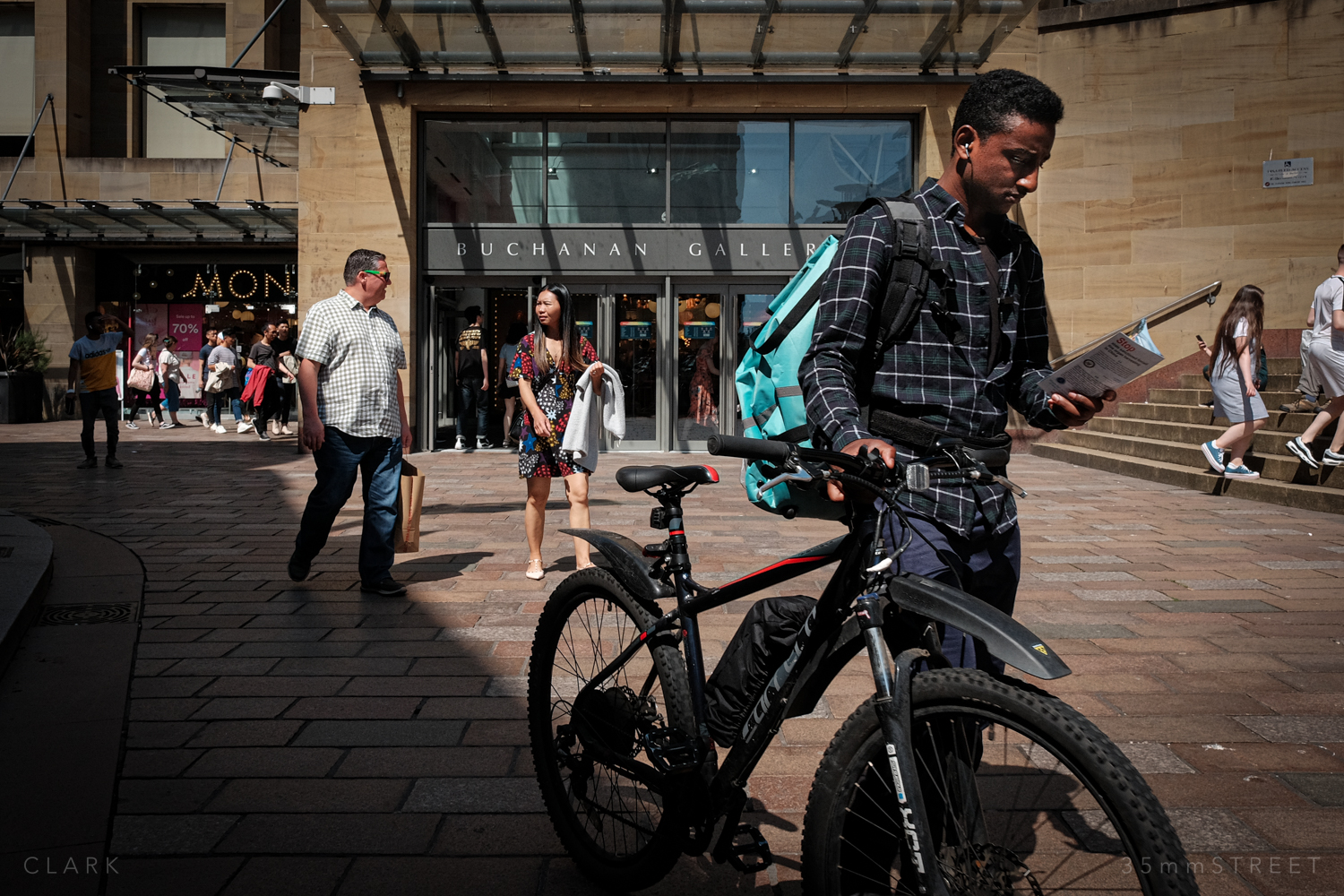 007_35mmStreet-Glasgow_Street_27.06.19.jpg