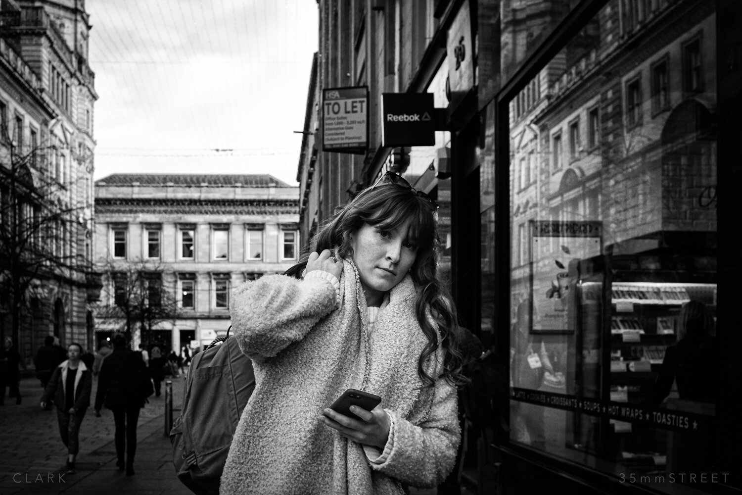 gear-35mm-street-a-street-photography-blog-by-derek-clark-with