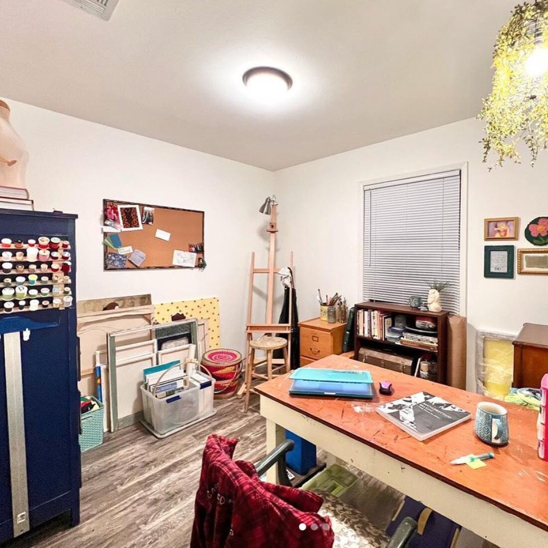 Check out the inspiring studio space from network member @kaylalouviereart!! We love your space, Kayla!

Please start using #thrivetogetherstudio so we can see the spaces where you make your art (and maybe the small people, pets, or yourselves inside
