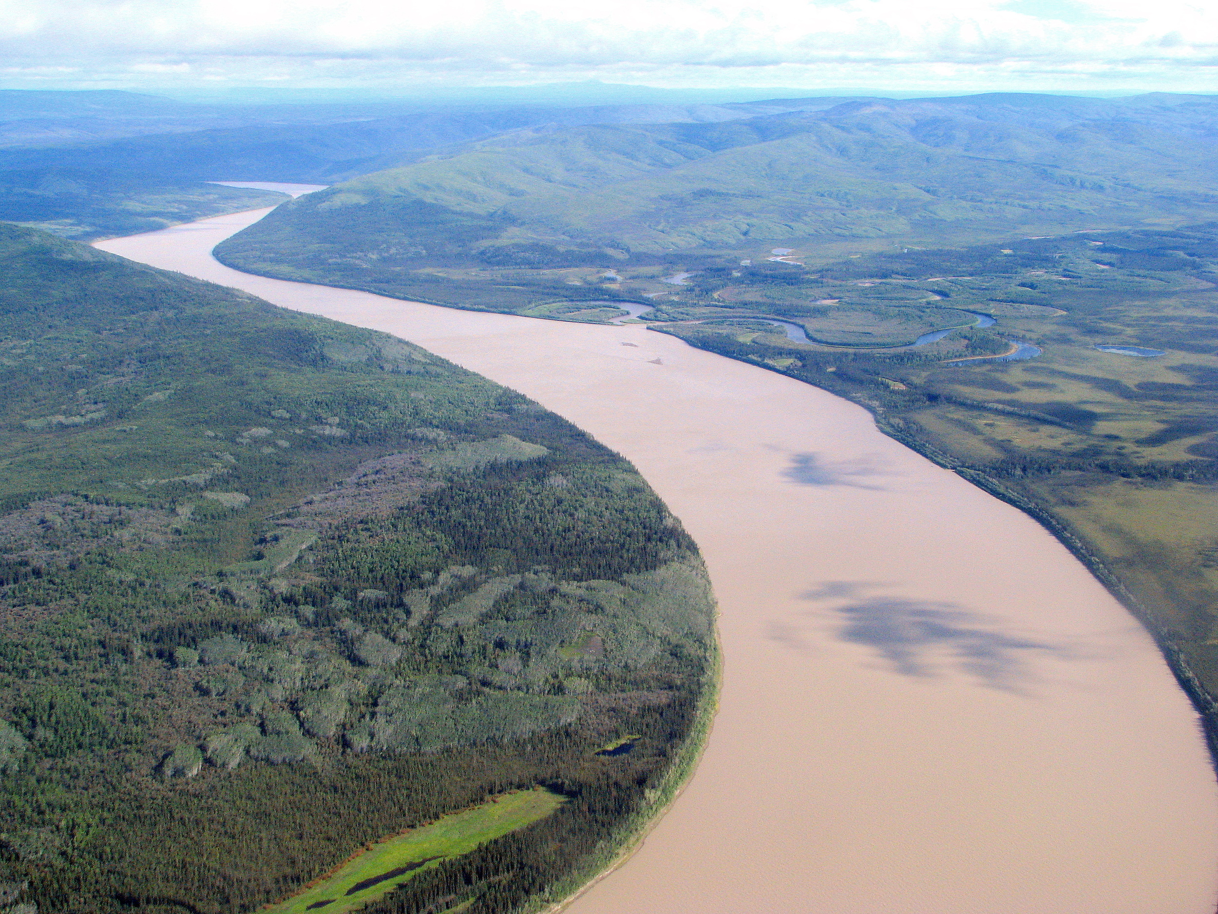 Река юкон впадает в океан. Река Юкон. Река Юкон США. Река Юкон Северная Америка. Устье реки Юкон.