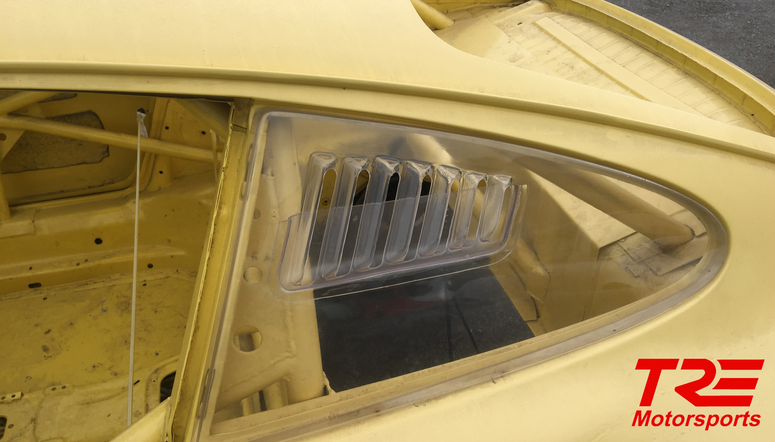 TRE Motorsports - TRE 911R-Style Quarter Windows