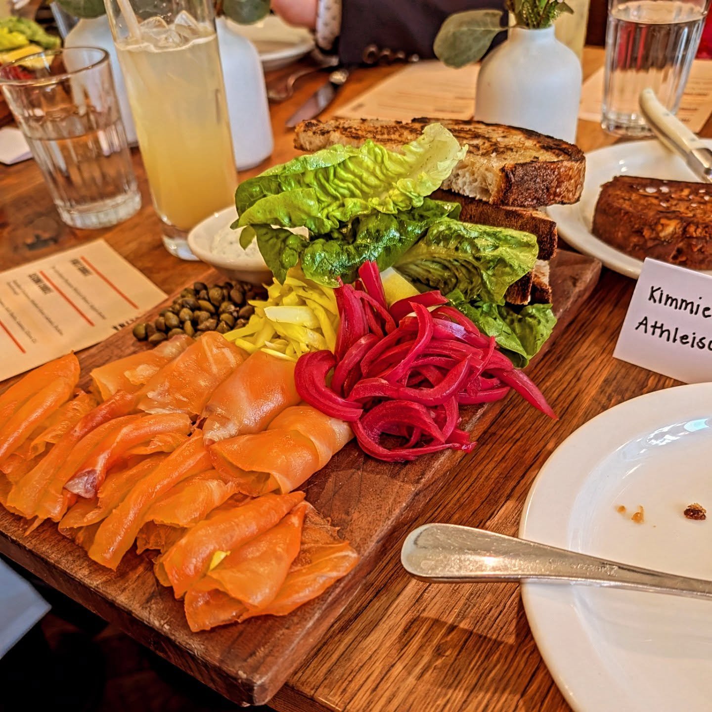 Typically I don't eat breakfast but went to an interesting breakfast for a launch and loved this #salmon board. I had yet to go to @gjelinarestaurant but a number of my friends in LA are always raving about it - a great 3 course meal and the ginger d