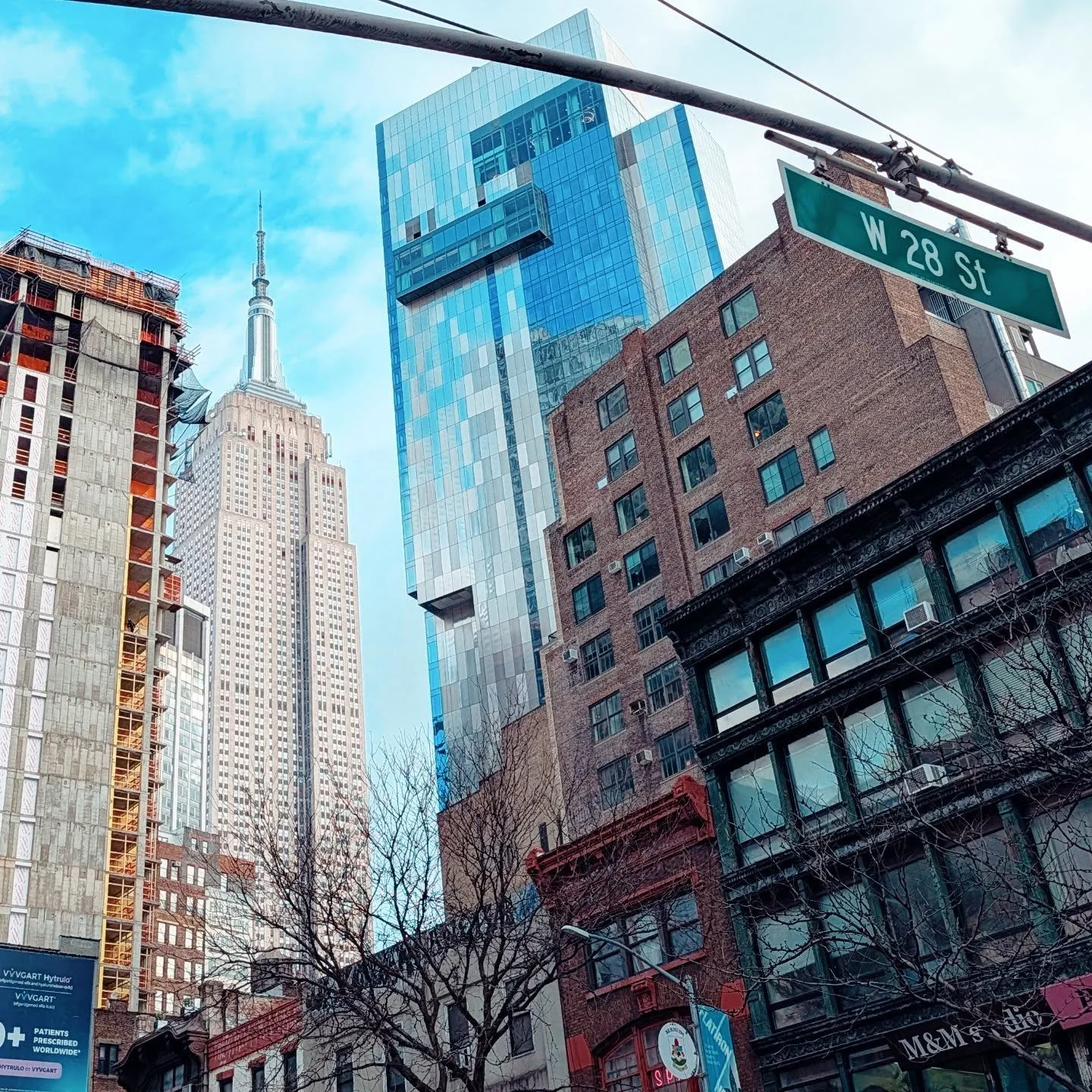 Early morning appointments and meetings - definitely over the cold weather!

#styledirector #creativedirector #teampixel