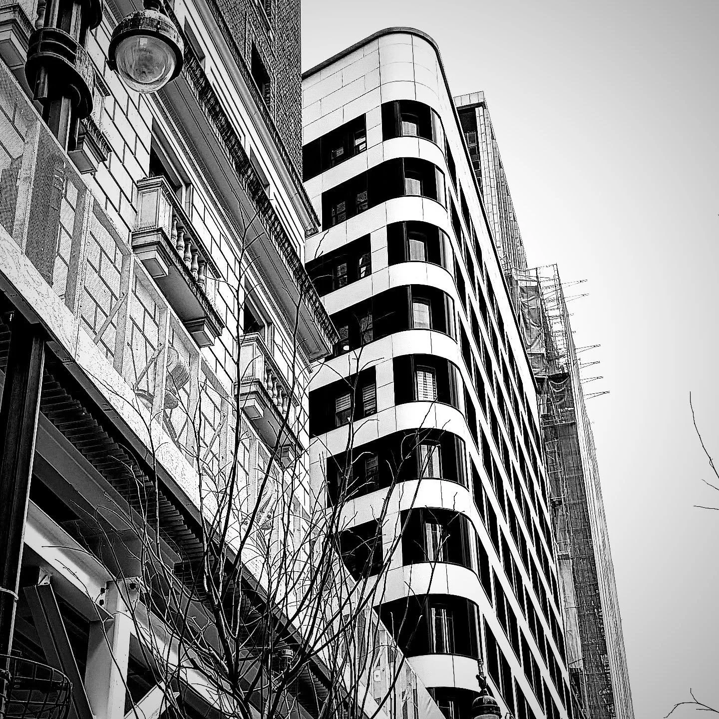 Last day of #NYFW and then a mix of meetings, appointments etc and of course we got a little snow again this morning - can we please get to Spring?

#styledirector #creativedirector #teampixel