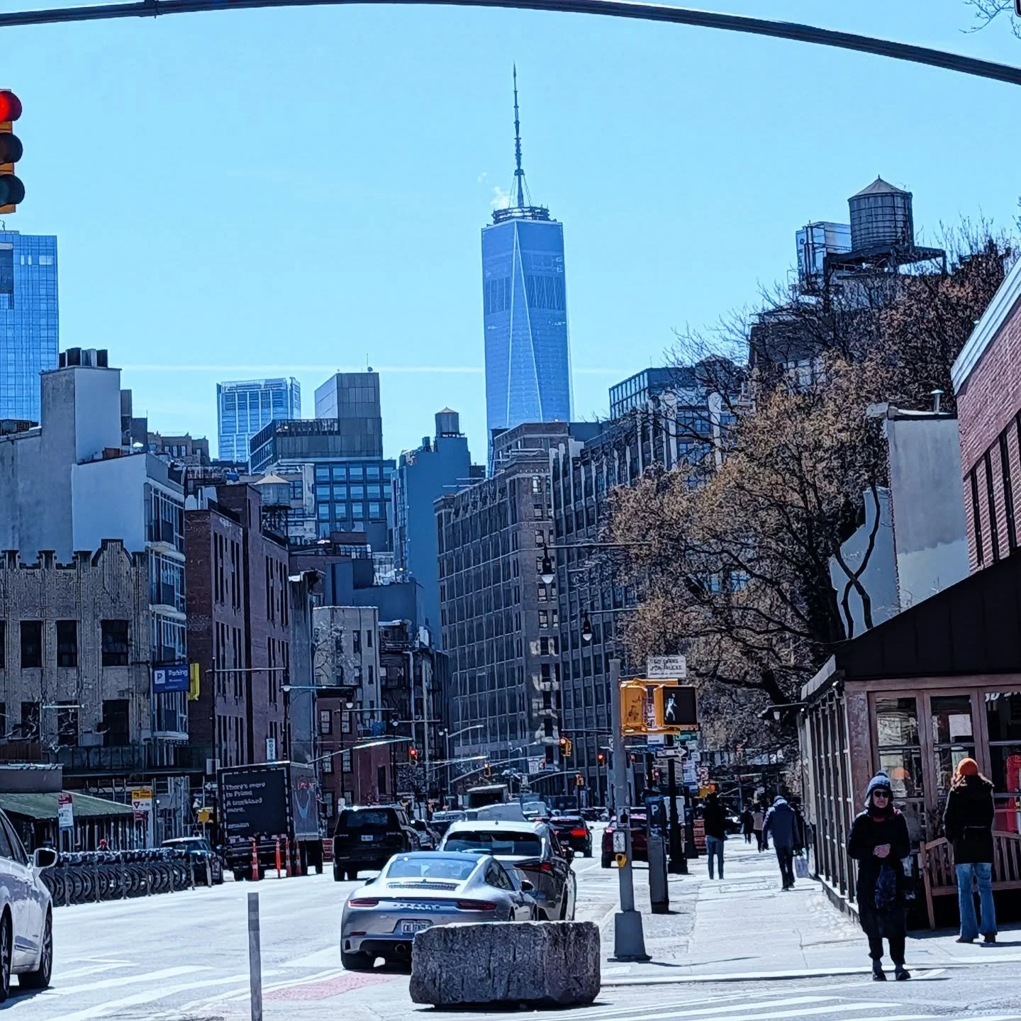 Yesterday was a little chilly but I always love that this time of year you can take long walks in between appointments to catch the views!

#styledirector #creativedirector #teampixel