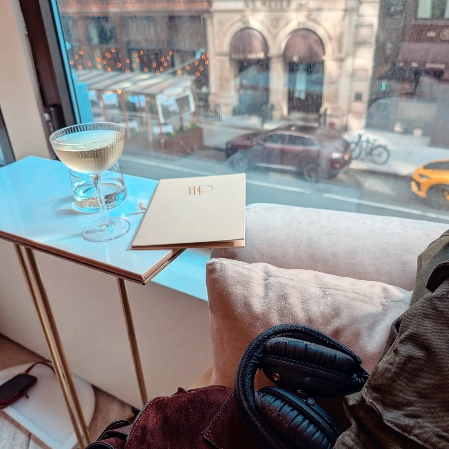 Yesterday was one of those days where everyone enjoyed being outside and we had just dropped our latest issue of @athleisuremag. I spent the day in NoMad and Flatiron. It was a day filled with some set time, a pop into @majestyspleasure, another work