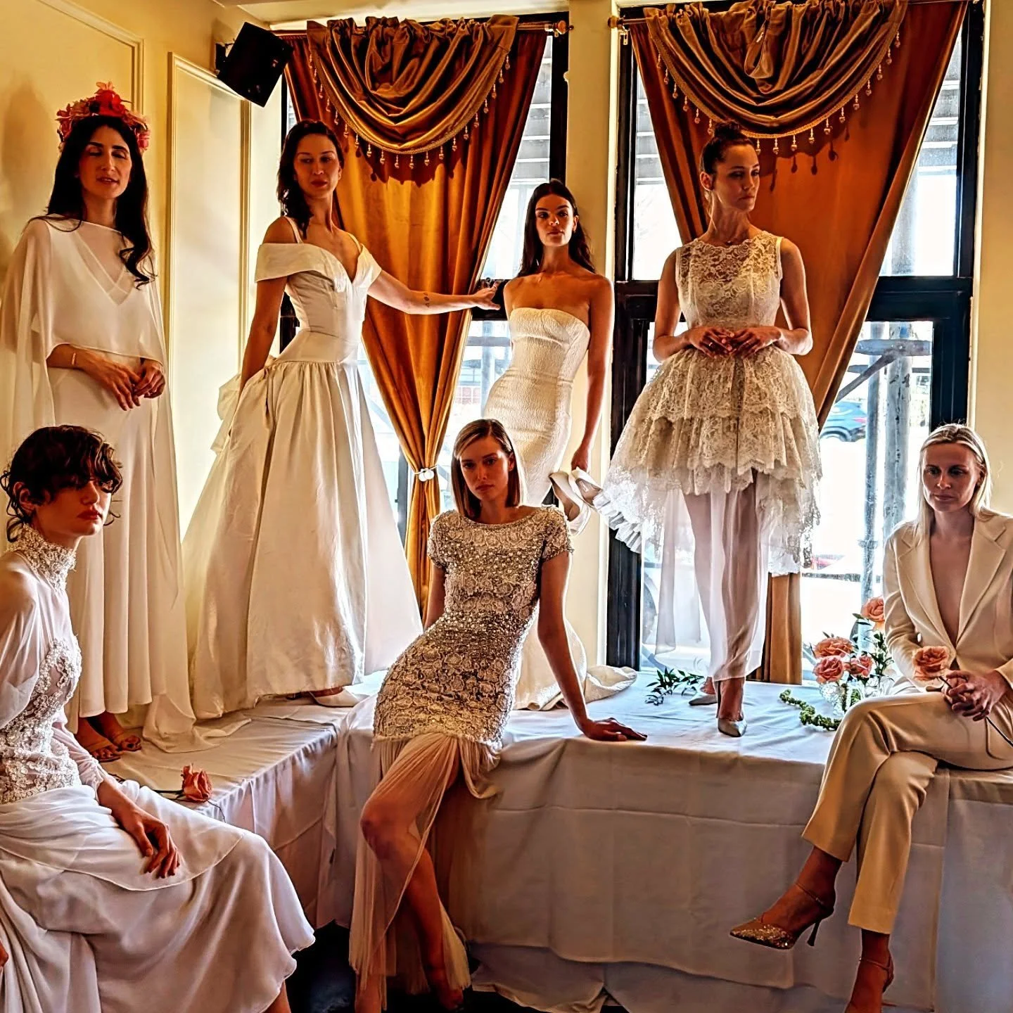 This afternoon, I attended @rerackedvintage #NYBFW to see this presentation as well as to enjoy sips and enjoy @tsarvarvatsicaviar - I always enjoy seeing the array of #bridal styles.

#styledirector #creativedirector #teampixel