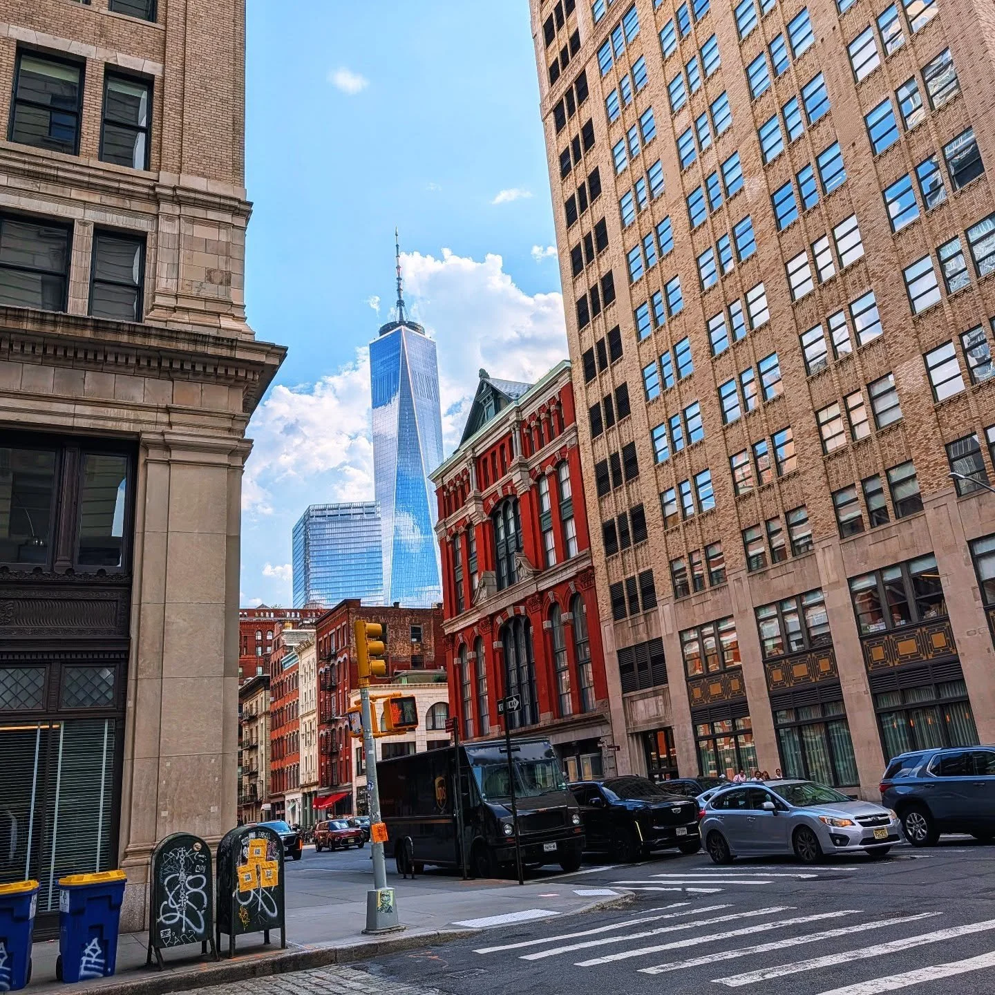 Yesterday was so hot but it started out so gorgeous even though we knew it was going to rain! So many meetings and catch-ups to be had!

#styledirector #creativedirector #teampixel