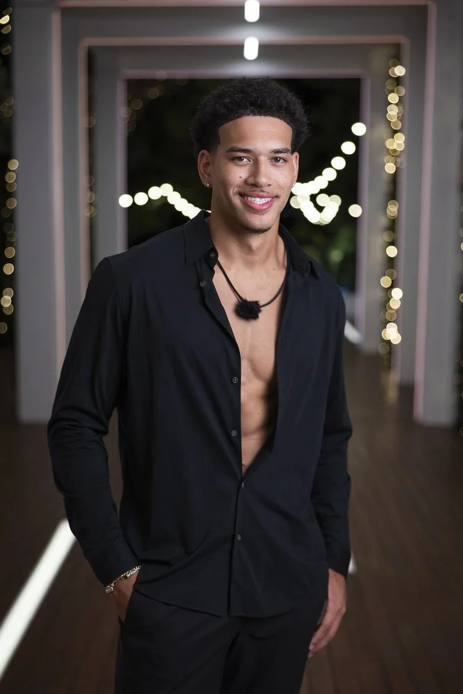 BOMBSHELL (E4) | Corbin