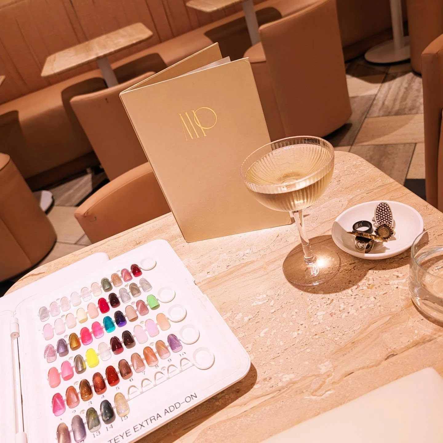 When it's hotter than what you could even imagine, staying indoors for this week's Mani/Pedi is always a yes at @majestyspleasure!

#styledirector #creativedirector #teampixel