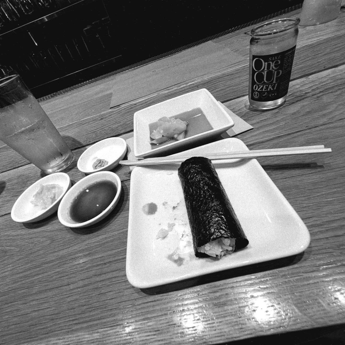 I have yet to try @sugarfishbynozawa which is literally by my manicure/pedicure spot but I finally checked out @kazunorisushi which is also owned by Sugar fish and rh #handrolls and #seabass were next level I'll definitely be back! Is it even a sushi