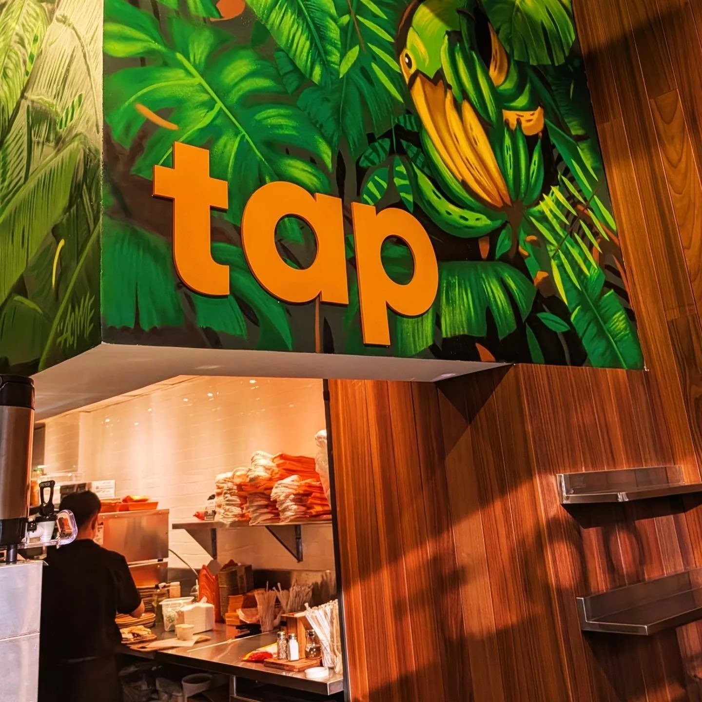 Popped on for some #Brazilian bites at the opening of @eat_tap in #nomad on Wed. 

#styledirector #creativedirector #teampixel