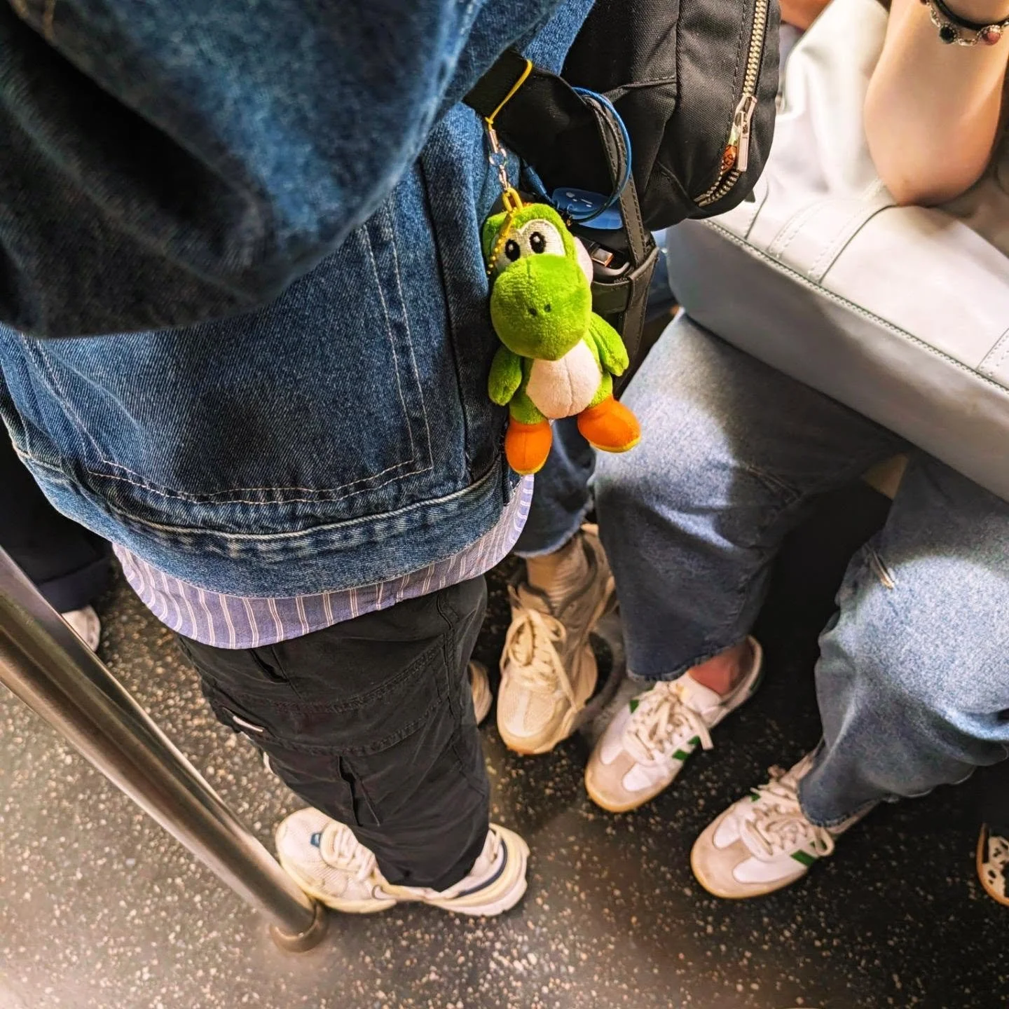 My intermittent series on #bagchaems in the wild! I've always liked #Yoshi and earlier this week, we were on the 6 for a bit!

#styledirector #creativedirector #teampixel