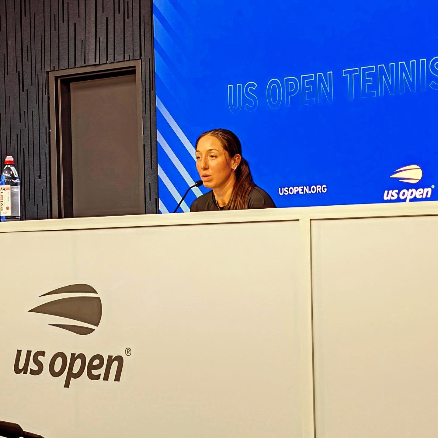 This weekend ahead our @athleisuremag dropping it's latest cover, I spent some time at the @usopen for the weekend for Media Day to chat with the players, head to the pressroom as well as seeing them play at Arthur Ashe, Grandstand and more!

Seeing 