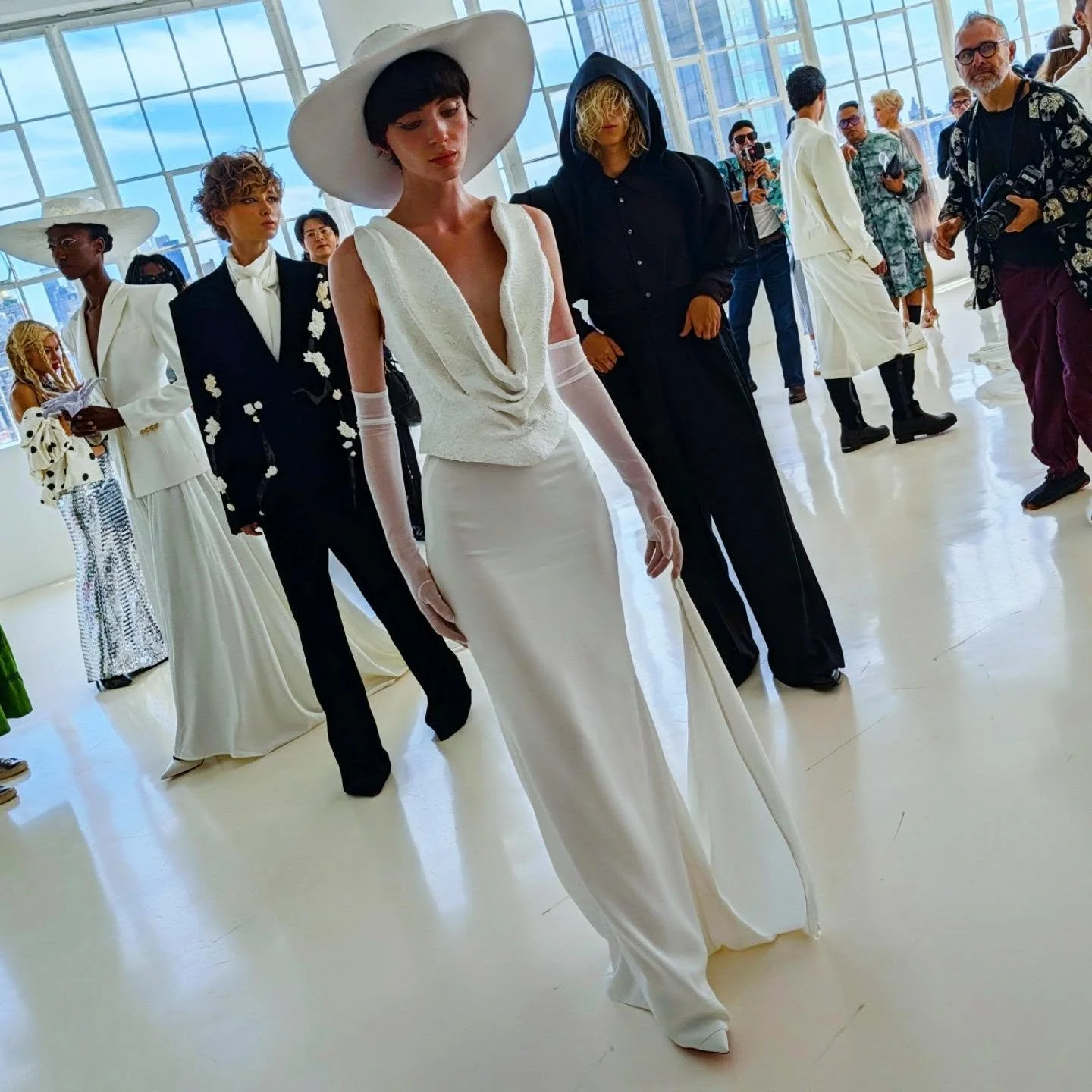 Yesterday I headed to @mankind_on_stage #ss27 #nyfw presentation at @jackstudios with a number of dreamy looks in black and white for men and women. Such an array of looks that you can imagine at a number of events that have their own dramatic aesthe