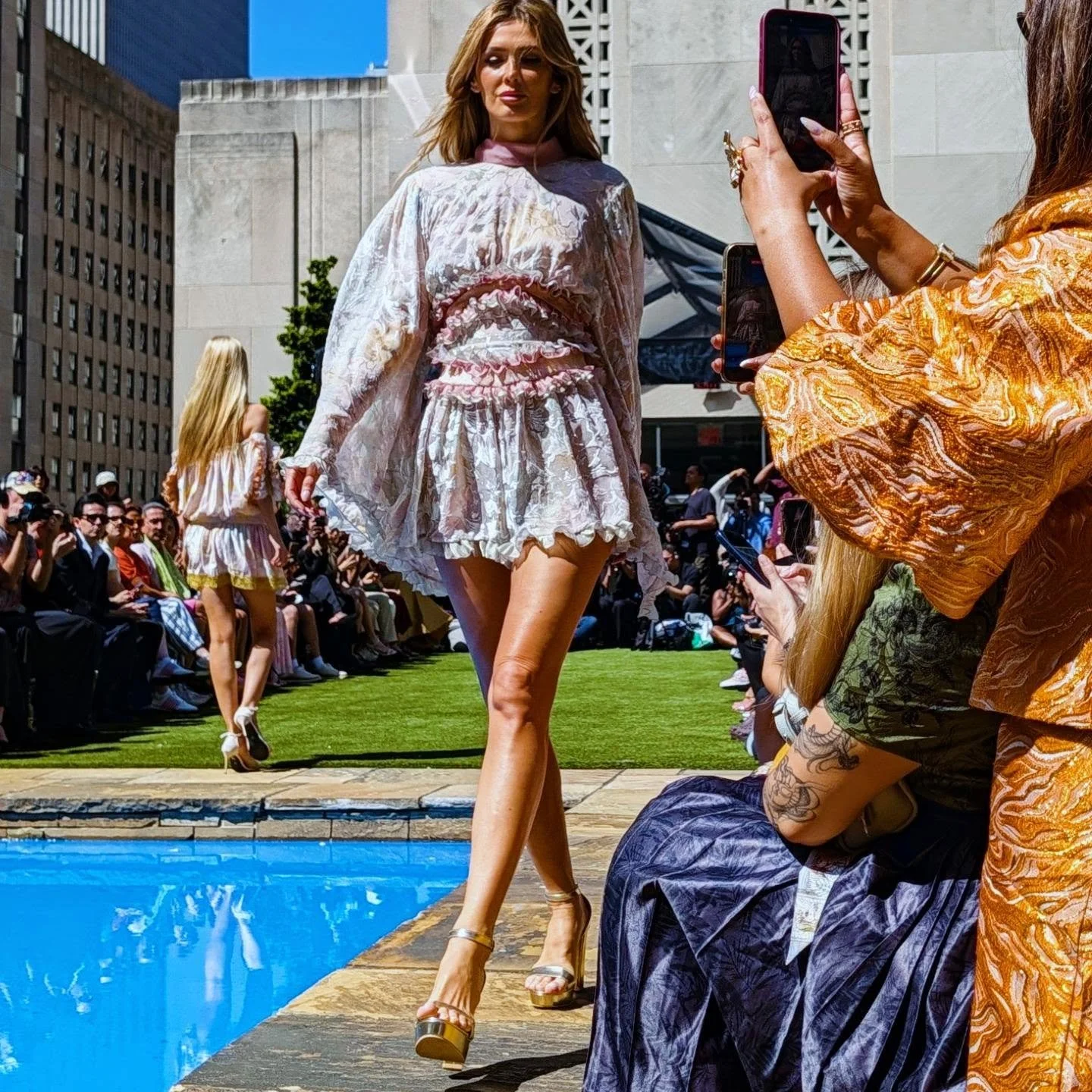 Enjoyed seeing @custobarcelona today at their show at Radio Park in Rockefeller Center. The fun prints and retro aesthetic was such a vibe at today's #nyfw #ss27 show.

#styledirector #creativedirector #teampixel