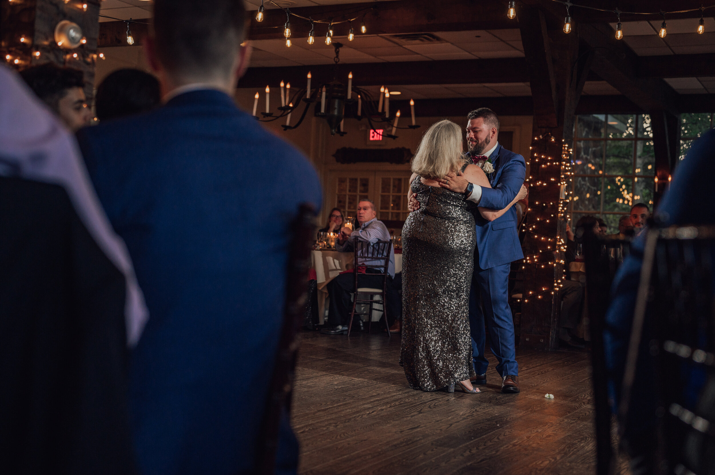 Smithville Inn Wedding Pictures 95.jpg