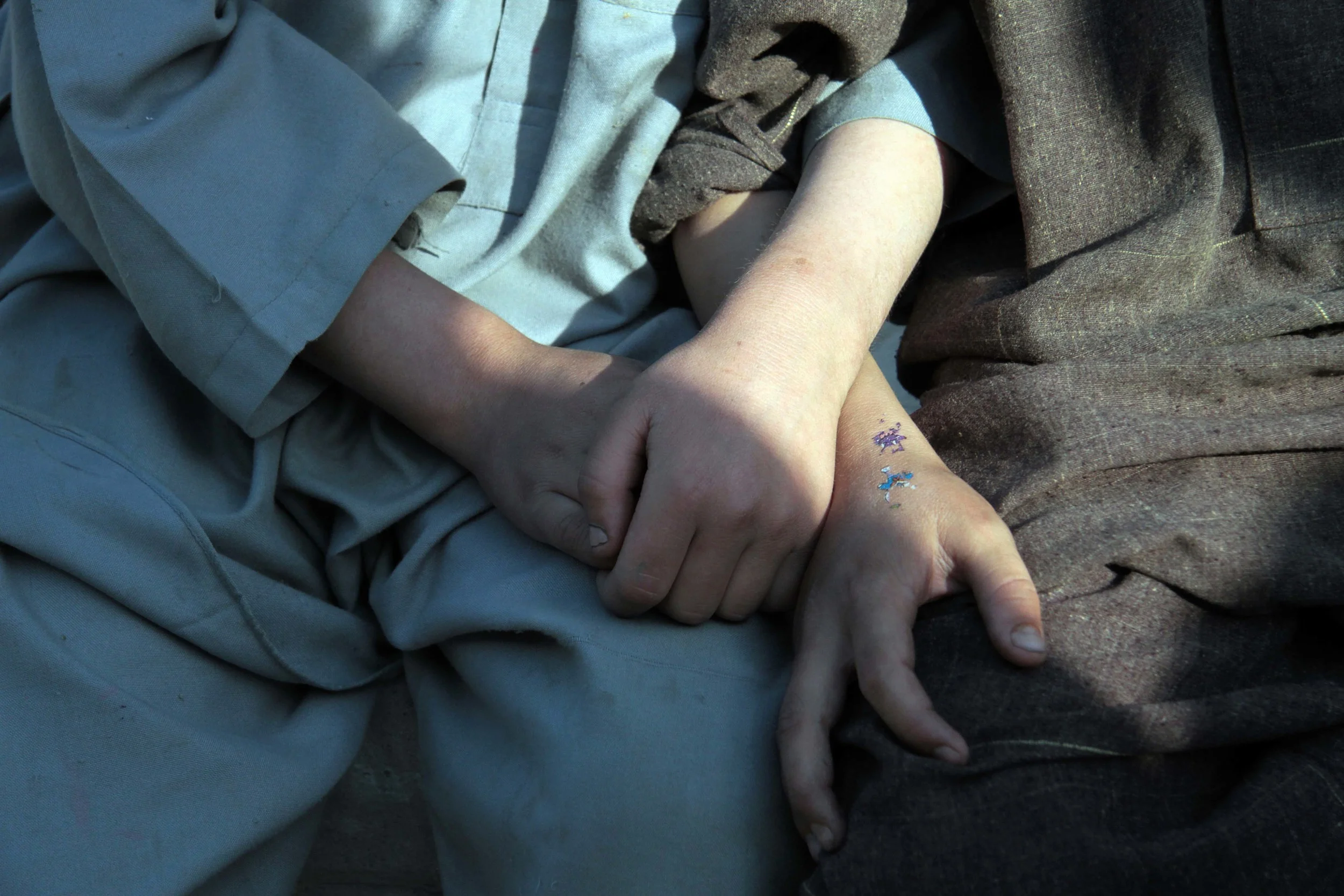 handclasp copy.jpg