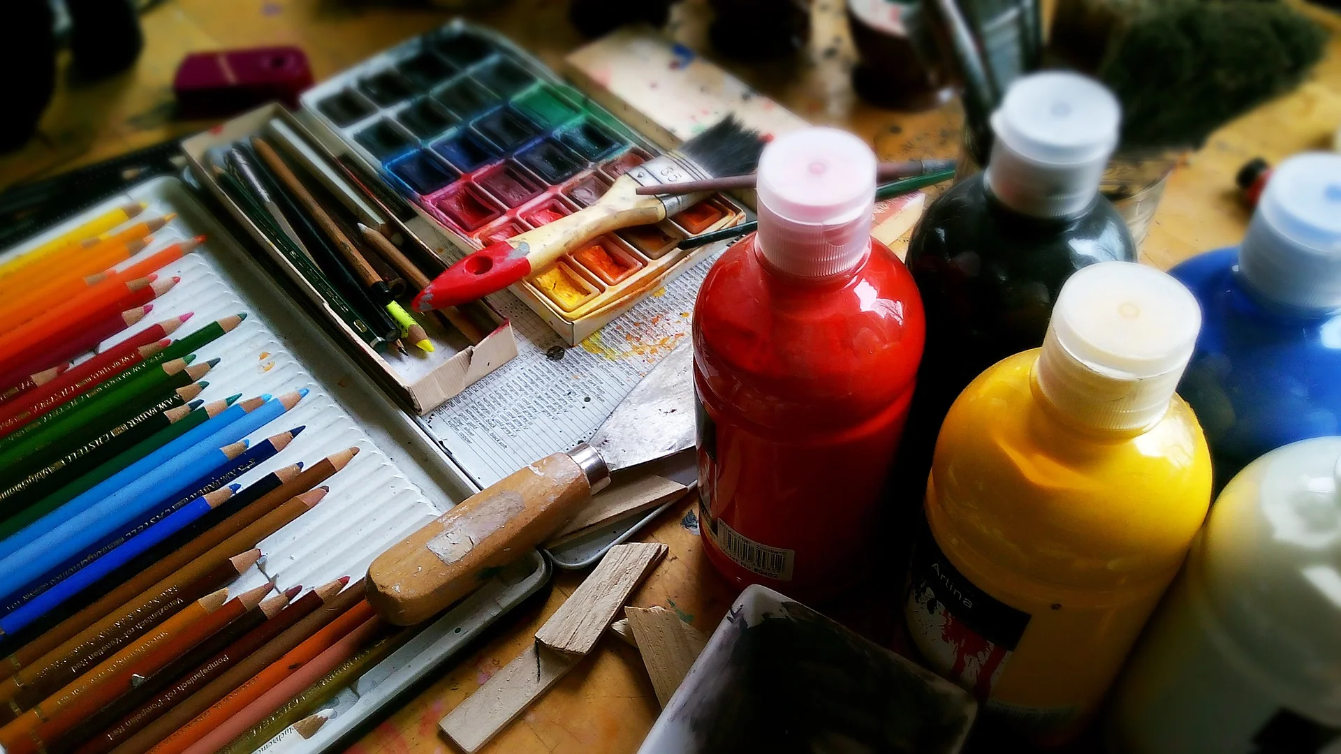 " Painting Draw " by bodobe via Pixabay ( CC0 Creative Commons )