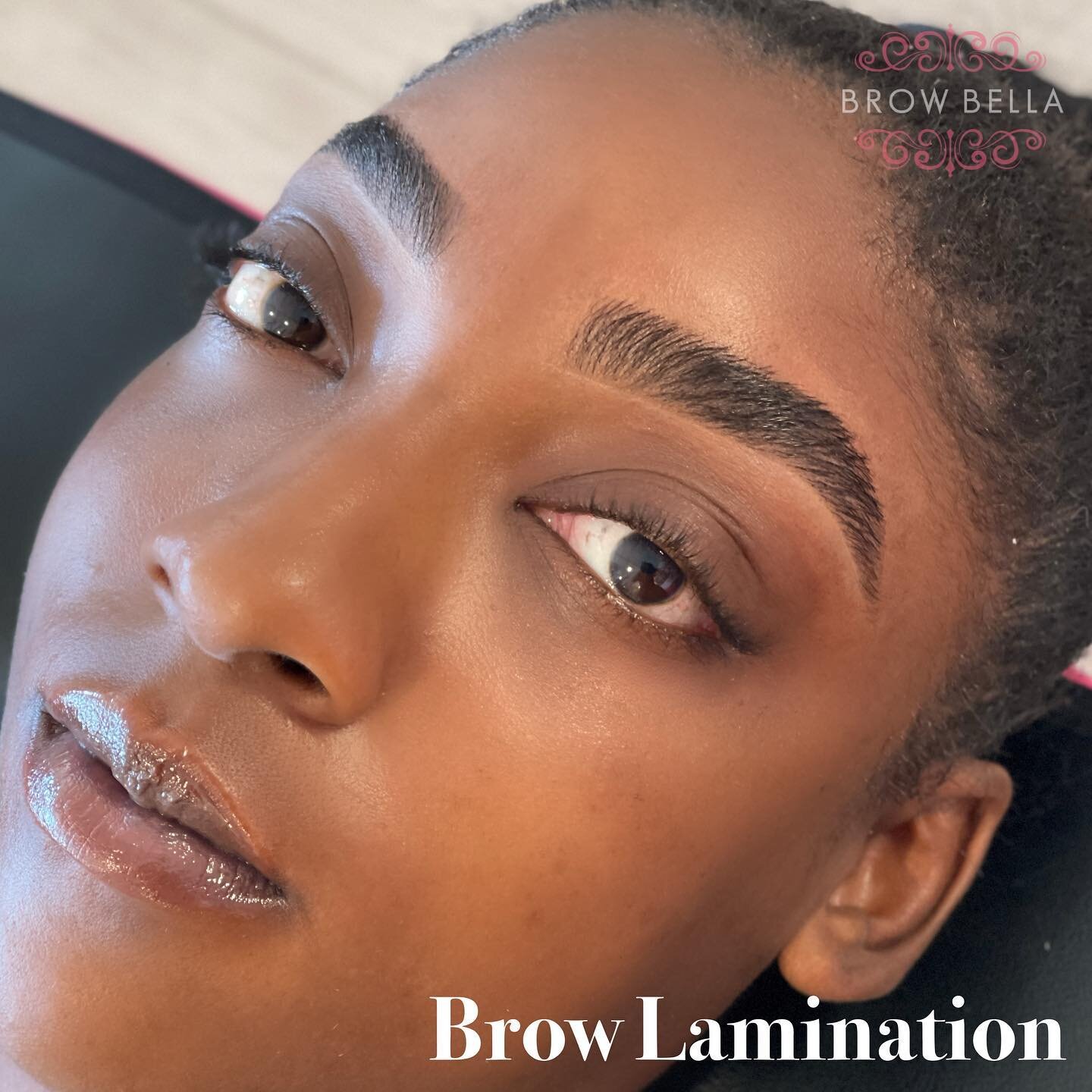 Maybe she&rsquo;s born with it. Maybe it&rsquo;s a Brow Lamination🤩😋✨✨
✨
Our signature #BrowLamination service done by our artist Krystal. This service is a long-term brow styling treatment that smooths and relaxes brow hair allowing it to be shape