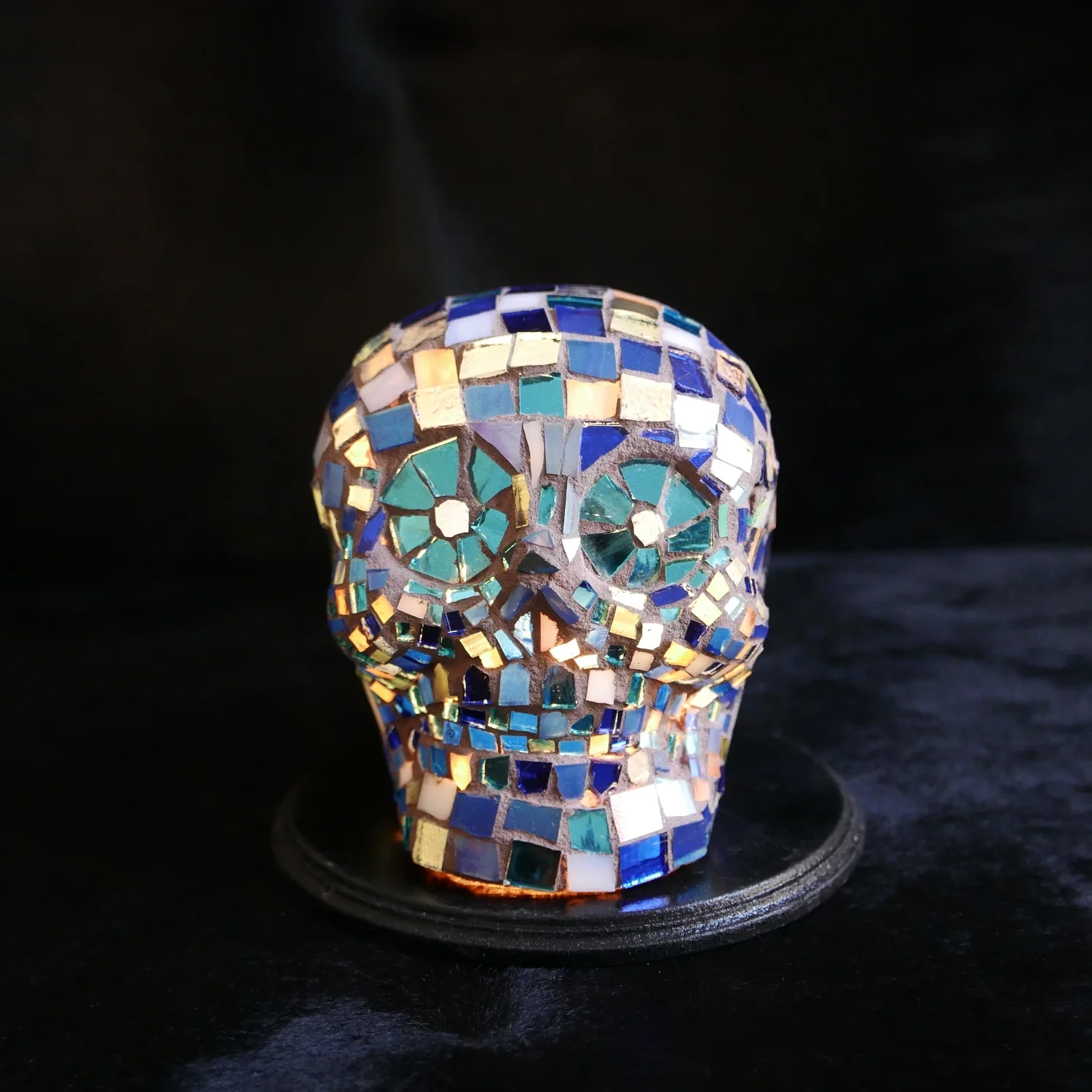 BlueMosaicSkull_3.jpg