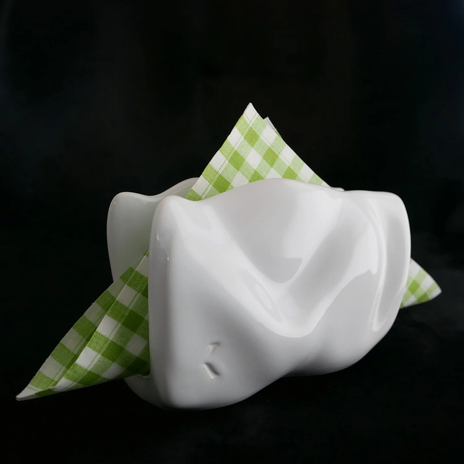 K_Napkinholder_White_3.jpg