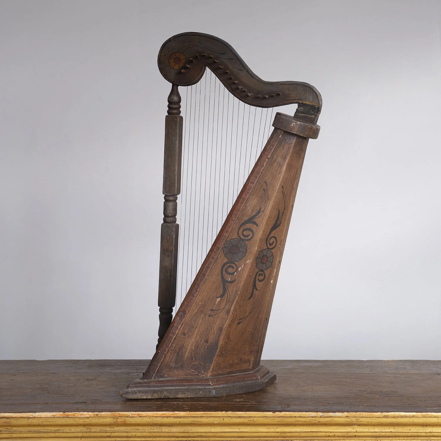 OTTOMAN HARP — SAVED NY