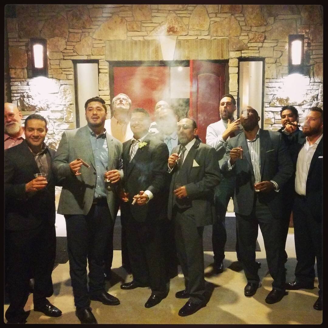 The gentlemen of the wedding enjoying their cigars! #groom #groomsmen #wedding #handrolled #cigar