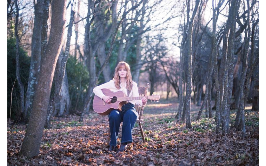 ‘MUSE AND MUSICIAN’ NEW SINGLE FROM AOTEAROA ARTIST JUST JANIE