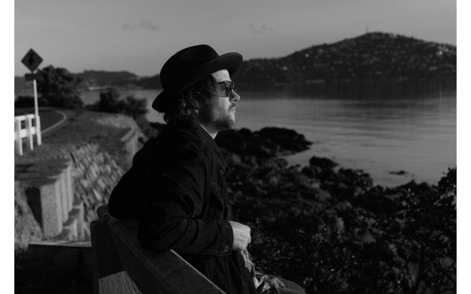 WELLINGTON ARTIST SAM FOWLES IS ‘SITTING ON TOP OF THE WORLD’