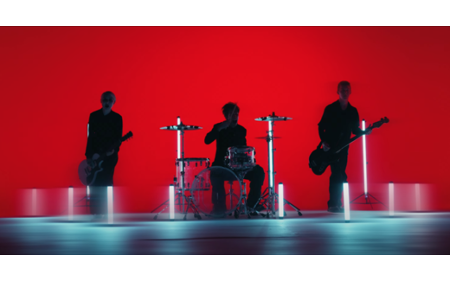 PAPERCITY follow up electric new single ‘Bored’ with epic music video!