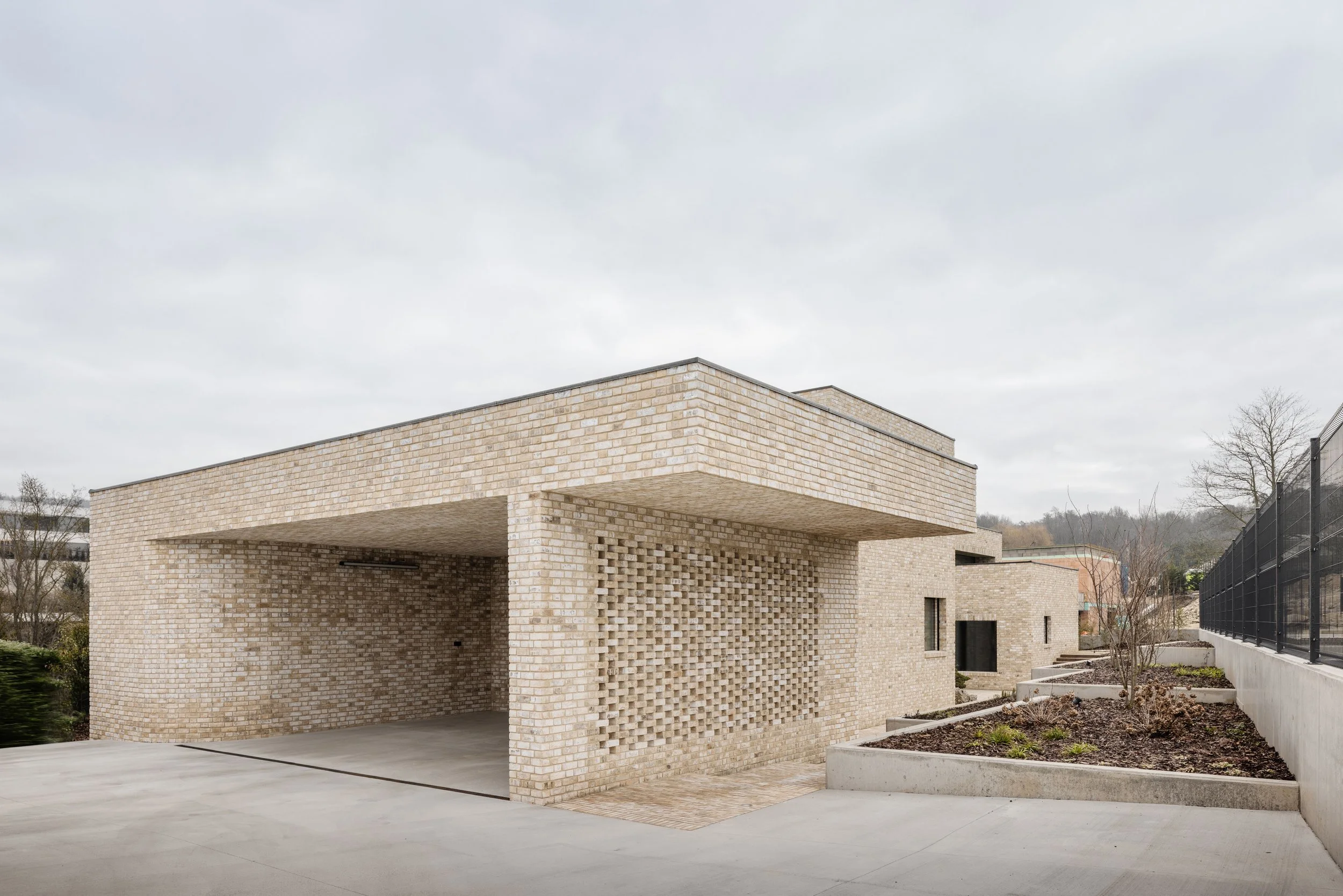 Brick House Záhorské Sady — ARCHITEKTI mikulaj & mikulajová