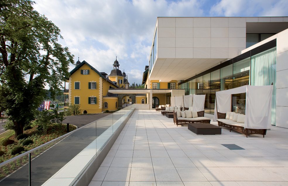 JPA - SCHLOSSHOTEL VELDEN