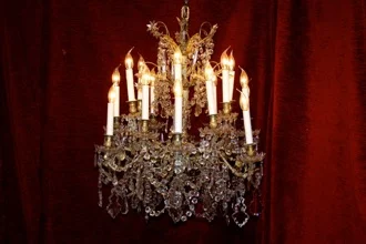 ANTIQUE CRYSTAL CHANDELIER FROM CIRCA.1880