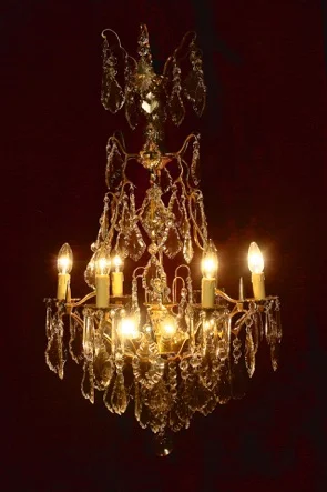FINE BRASS AND CRYSTAL CHANDELIER