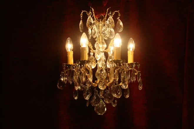 GREAT LITTLE CHANDELIER