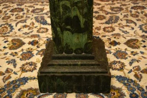 Renaissance Antique Dublin Ireland Green marble pillar