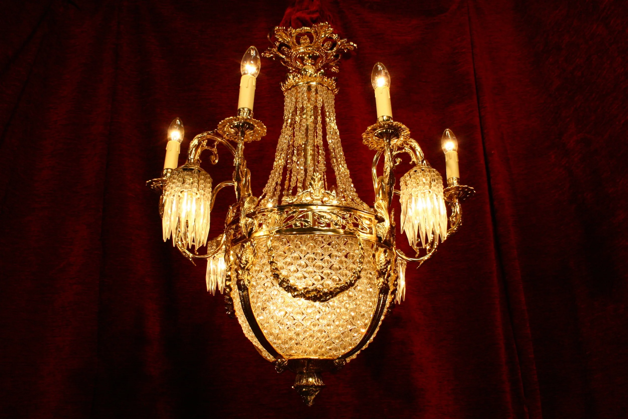 Renaissance Antique Dublin Ireland Gold plated chandelier