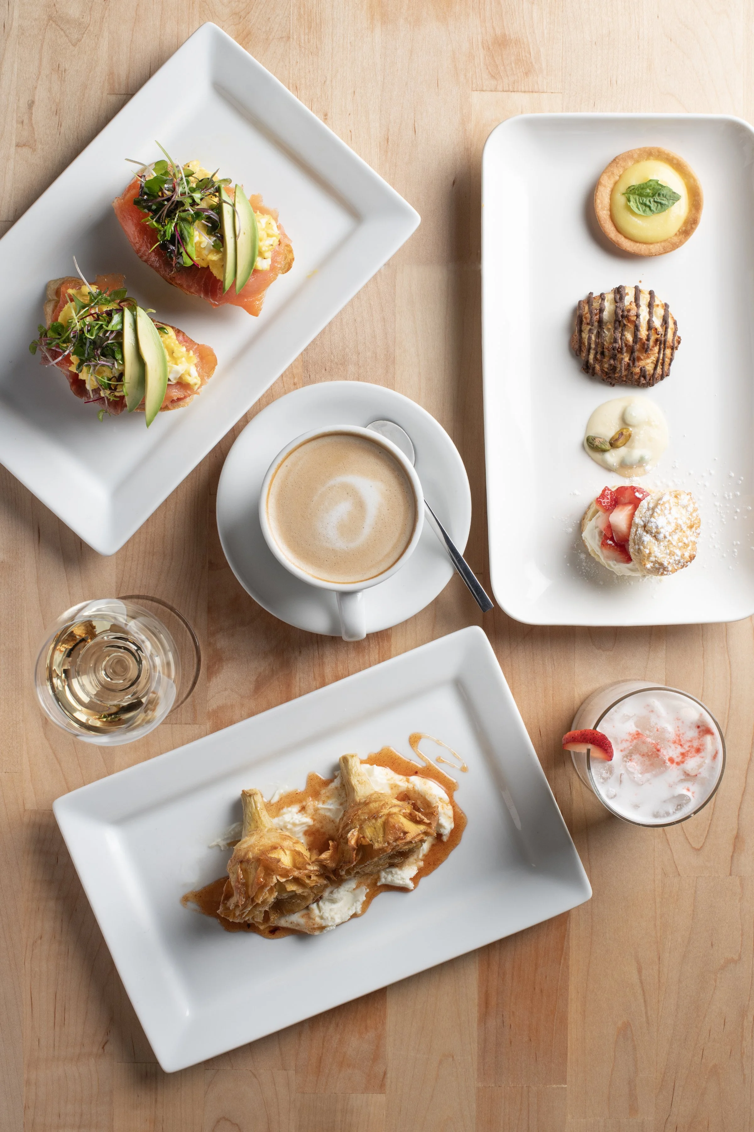 LaBoca_Brunch_Fried_Group©Merriam012_1.jpg