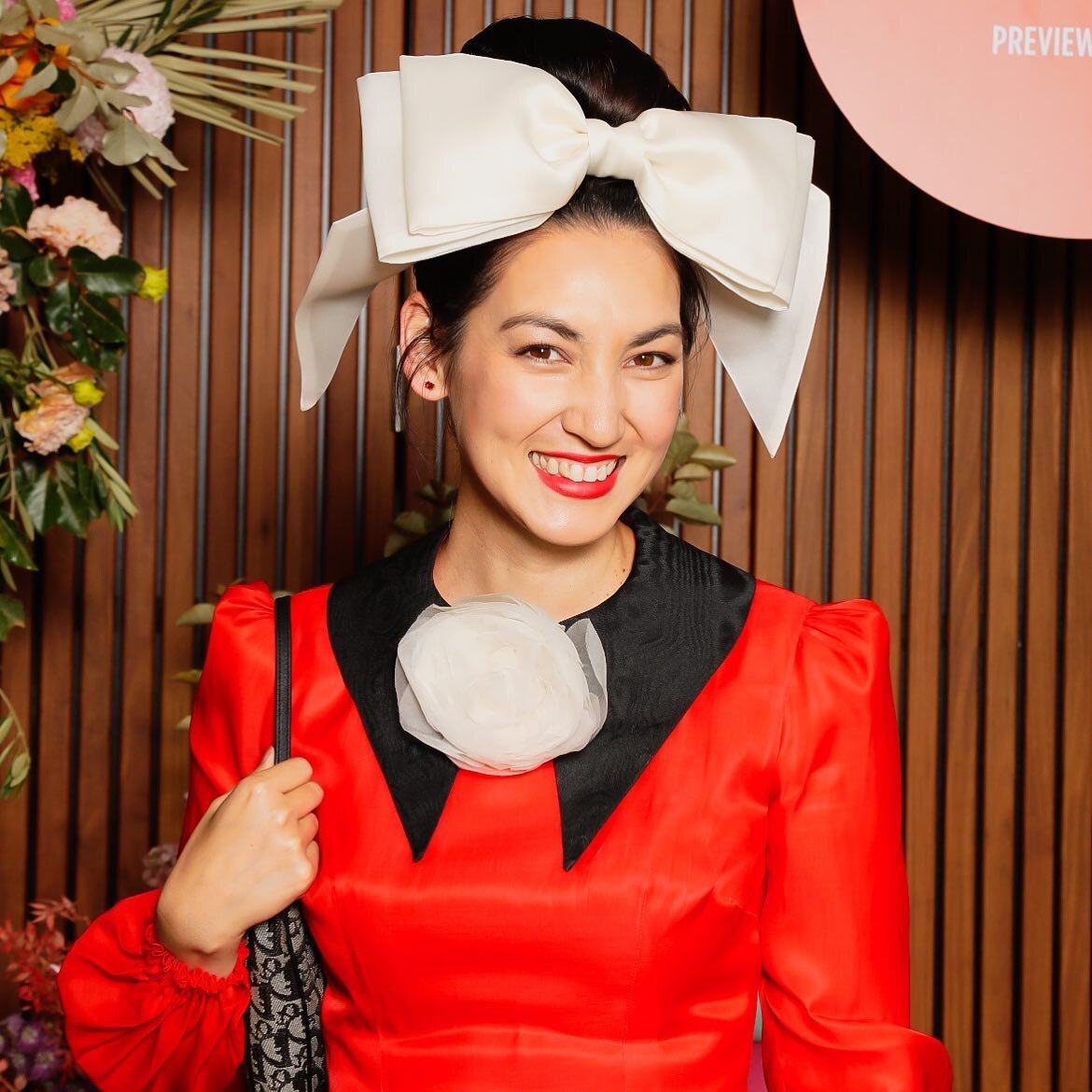 A big silk bow for todays Autumn Racing Preview Lunch @FlemingtonVRC thanks for a beautiful afternoon 💕
📷 @karonphotography 😘 
#AutumnRacing