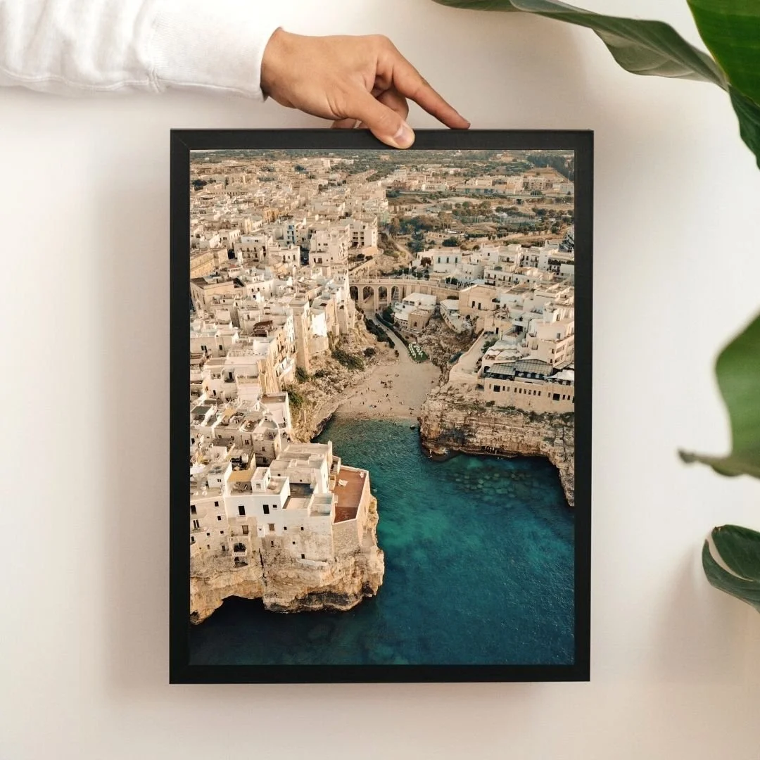 Prints-studio-dstn-polignano-a-mare-cadre-noir-2.jpg