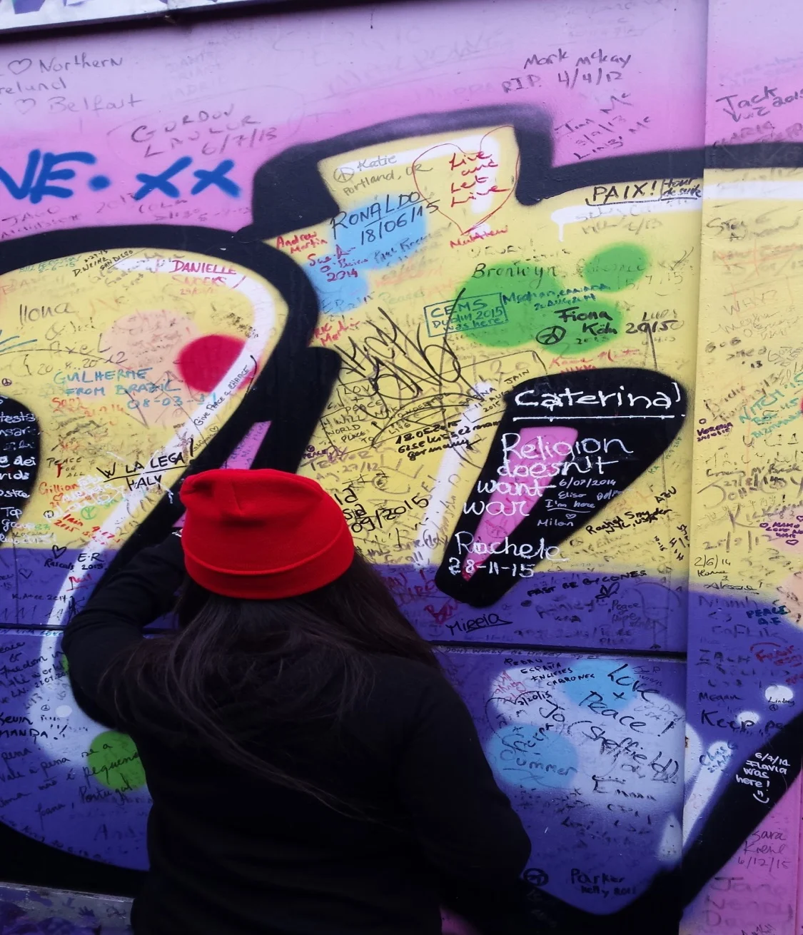 Belfast Peace Wall. We also take a fascinating, interactive trip through Irish history, using the materials to improve your vocabulary and enhance your fluency! 