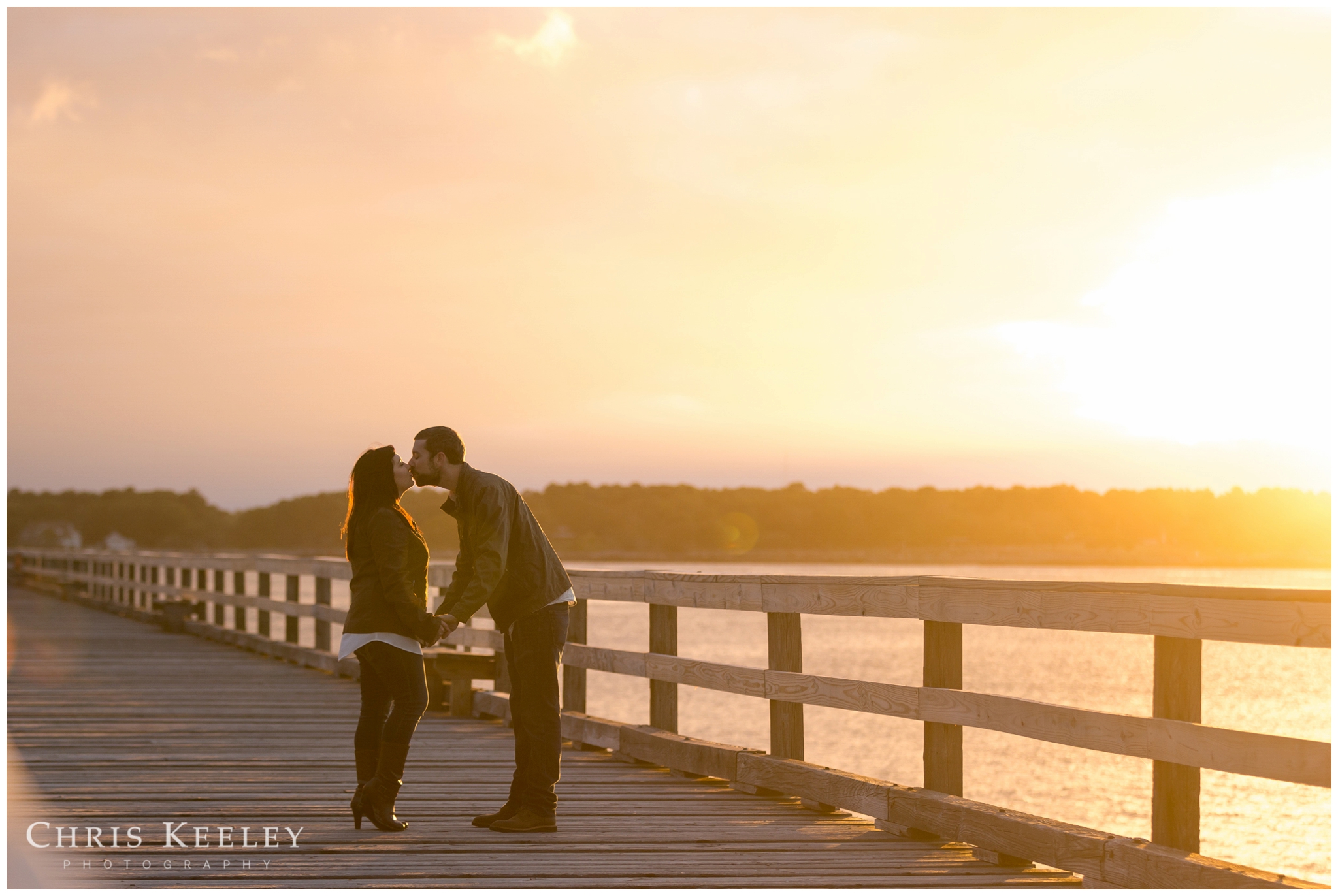 kittery-maine-fort-foster-engagement-photography-session-wedding-photographer-chris-keeley08.jpg